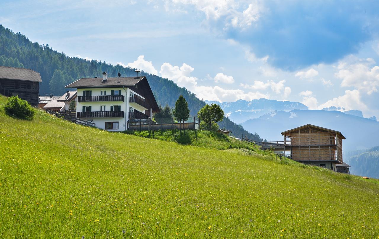 Albergo Somont Ortisei Bagian luar foto