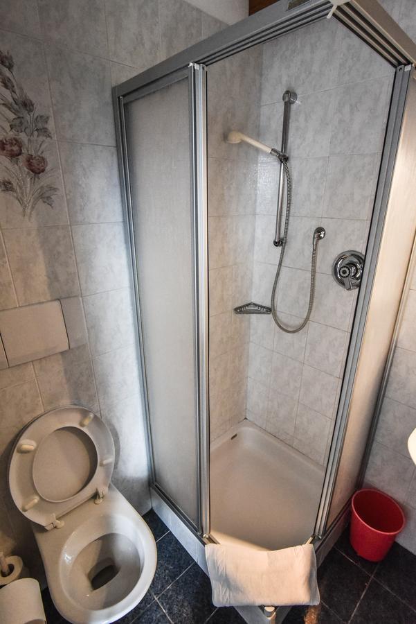 Albergo Somont Ortisei Ruang foto