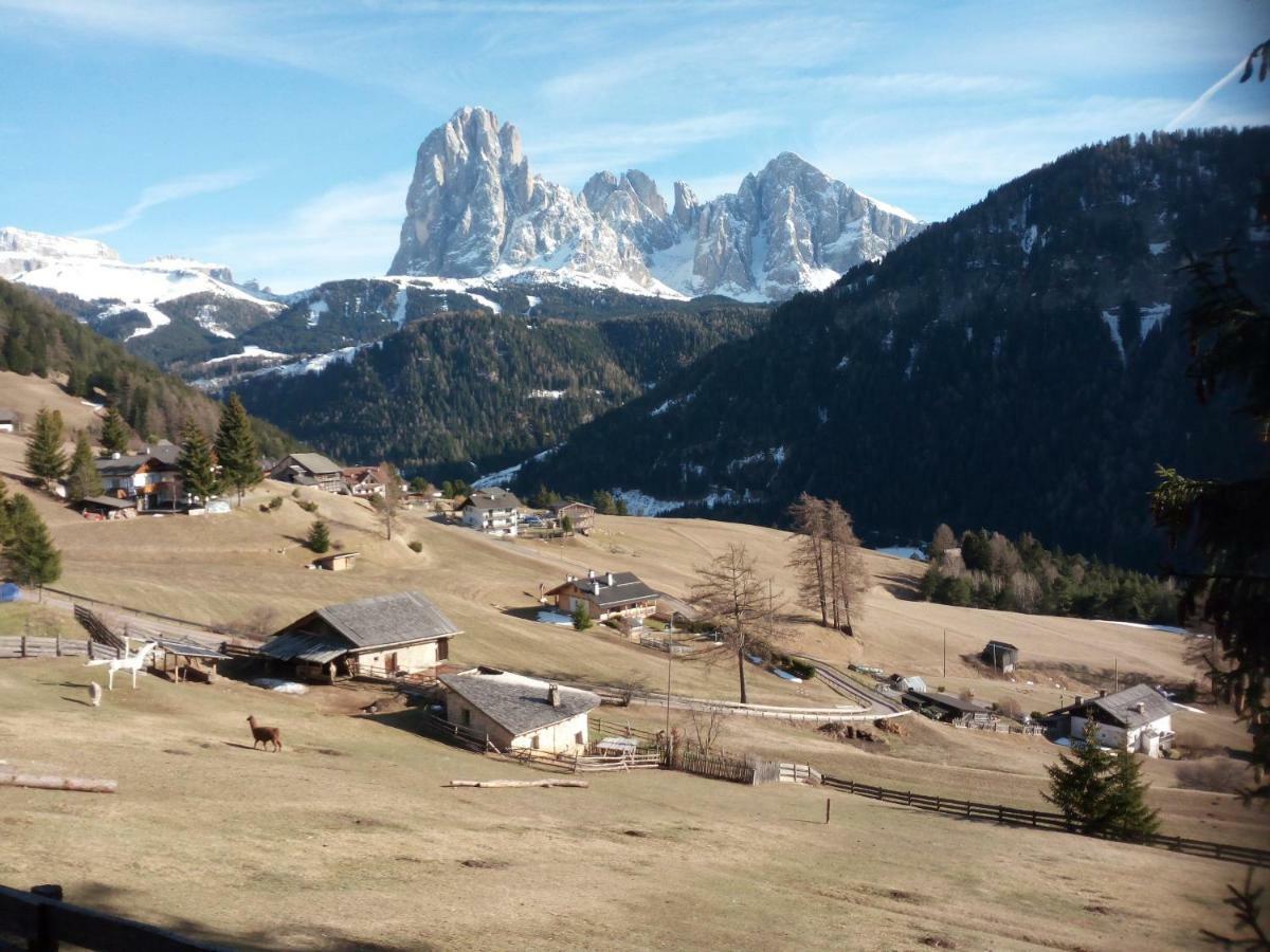 Albergo Somont Ortisei Bagian luar foto